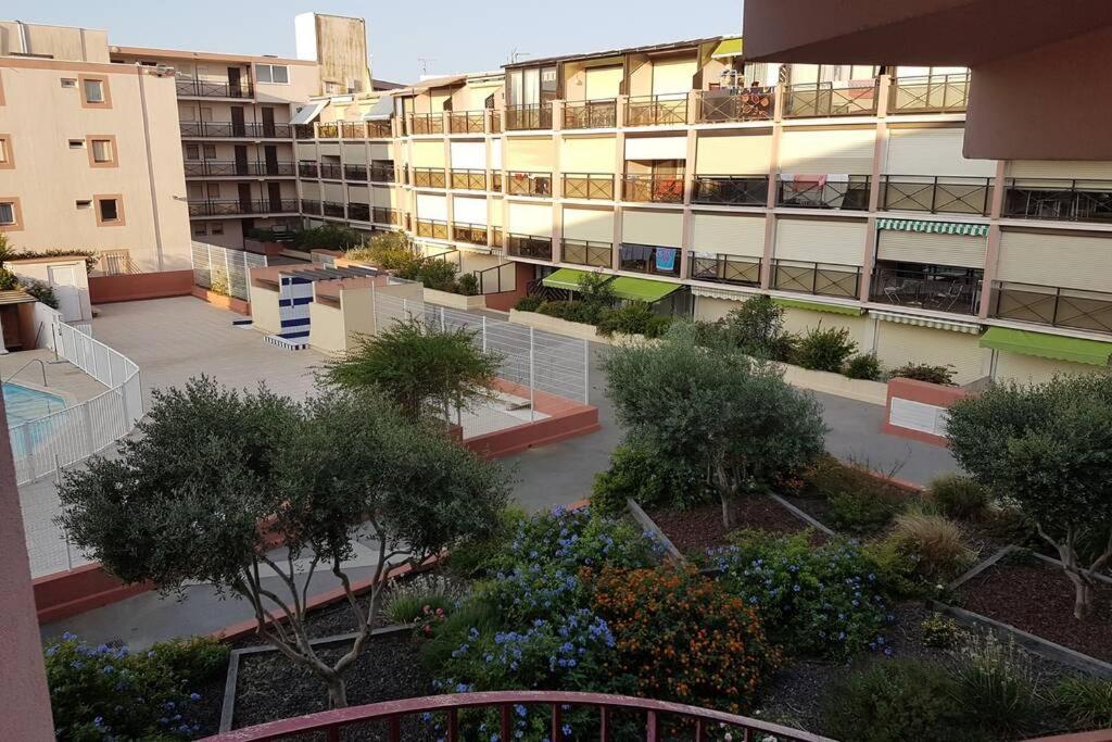 Jolies Studios Avec Piscines Et Parking Prive 800M De La Plage Le Grau Du Roi Luaran gambar